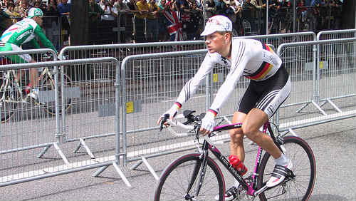 Podle Ullricha by měl Armstrong dostat své tituly zpátky 